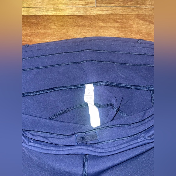 Lululemon Align High Rise 25” Navy blue Leggings Size 12 - Picture 5 of 10